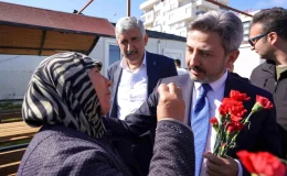 Bakan Yardımcısı Ahmet Aydın, Adıyaman’daki deprem mağduru kadınları ziyaret etti
