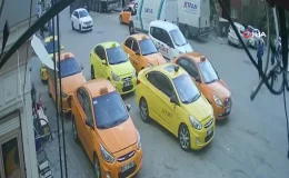 Aynı günde 5 farklı olayda 6 kişiyi yaralayan çocuğun silahlı saldırısı kamerada
