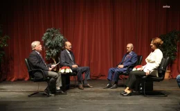 Eskişehir Büyükşehir Belediye Başkanı Yılmaz Büyükerşen ve Ayşe Ünlüce, gelecek projelerini paylaştı