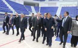 Gençlik ve Spor Bakanı Osman Aşkın Bak, Yeni Malatya Stadyumu’nda incelemelerde bulundu