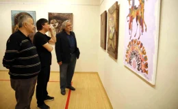 Ressam Ömer Ünsal’ın ‘At, Primitif ve Deprem’ Temalı Sergisi Açıldı