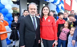 Bursa’da Hatice Kübra İlgün Gençlik ve Spor Merkezi açıldı