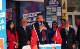 CHP Grup Başkanvekili Ali Mahir Başarır, Antalya Konyaaltı’nda seçim çalışmalarına devam ediyor
