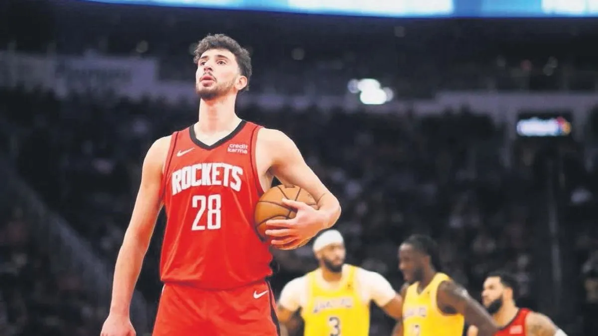Alperen NBA’de tarih yazıyor